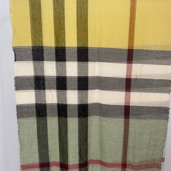 BURBERRY Women’s Plaid Multicolor Scarf - Picture 6 of 11